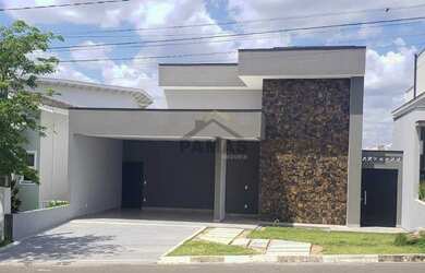 Imagem: A casa em condomínio possui 3 Dormitórios, 4 Banheiros, 2