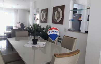 Imagem: A casa em condomínio possui 4 Dormitórios, 5 Banheiros, 2