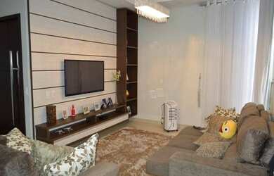 Imagem 3: Maravilhosa Casa, Próximo ao Villefort Jataí, Ibis e Jatahy Shopping