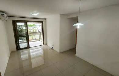 Imagem: O apartamento possui 3 Dormitórios, 2 Banheiros, 1 Vaga na