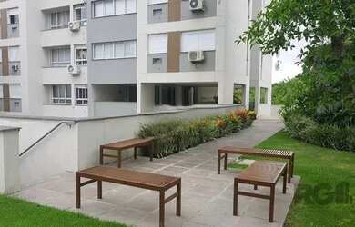 Imagem: O apartamento possui 2 Dormitórios, 2 Banheiros, 1 Vaga na