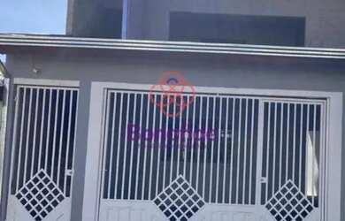 Imagem: A casa possui 2 Dormitórios, 2 Banheiros, 1 Vaga na garagem