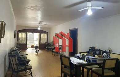 Imagem: O apartamento possui 4 Dormitórios, 4 Banheiros, 2 Vagas na