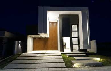 Imagem: A casa em condomínio possui 3 Dormitórios, 1 Banheiro, 4 Vagas