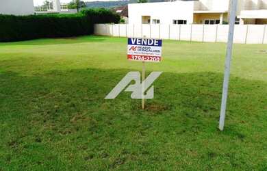 Imagem: O terreno possui 859m² de Área e está localizado em Vila