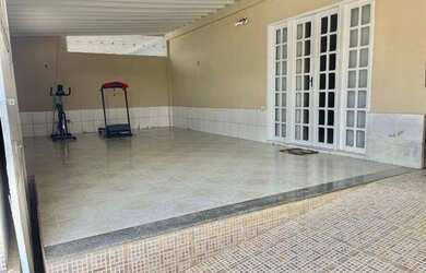 Imagem: A casa possui 2 Dormitórios, 1 Banheiro e está localizado