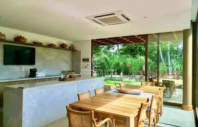 Imagem 4: Mansão 5 Suítes em Praia do Forte Condomínio Frente MAR Pé na Areia...