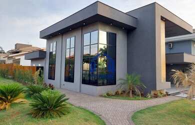 Imagem: A casa em condomínio possui 3 Dormitórios, 4 Banheiros, 4