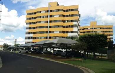 Imagem: O apartamento possui 3 Dormitórios, 2 Banheiros, 2 Vagas na