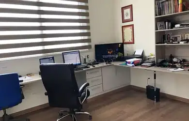 Imagem 14: Venda Casa com 485,00 metroQuadrado, 4 dormitório s , 3 vaga s . Swiss...