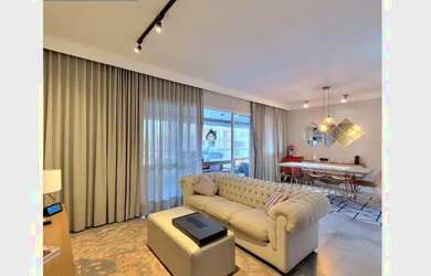 Imagem: O apartamento possui 3 Dormitórios, 3 Banheiros, 2 Vagas na