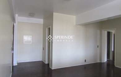 Imagem: O apartamento possui 3 Dormitórios, 1 Banheiro, 1 Vaga na garagem