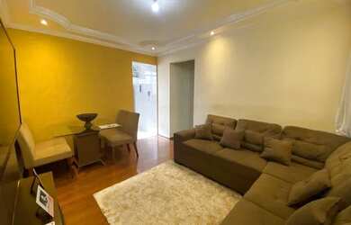 Imagem: O apartamento possui 3 Dormitórios, 1 Banheiro, 1 Vaga na garagem