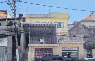 Imagem: A casa possui 2 Dormitórios, 2 Banheiros, 1 Vaga na garagem