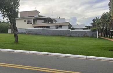 Imagem: O terreno possui 788m² de Área e está localizado em Jardins