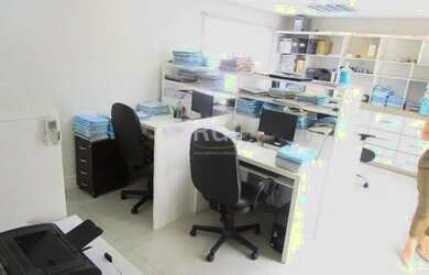 Imagem 13: Casa para Venda - 227m², 4 dormitórios, 1 vaga - Menino Deus