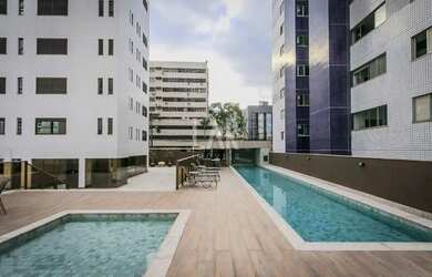 Imagem: O apartamento possui 4 Dormitórios, 5 Banheiros, 5 Vagas na