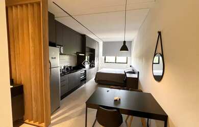 Imagem: O apartamento possui 1 Dormitório, 1 Banheiro, 38m² de Área