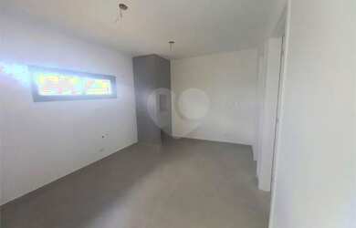 Imagem 3: Sobrado para venda com 234 metros quadrados com 3 quartos em Santa Felicidade...