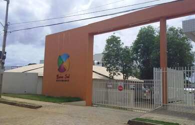 Imagem: O apartamento possui 3 Dormitórios, 1 Banheiro, 1 Vaga na garagem