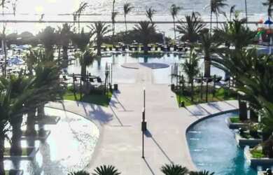 Imagem 11: COTA PORTO 2 LIFE. Piscina, Churrasqueira, Imóvel mobiliadoeAr-condicionado