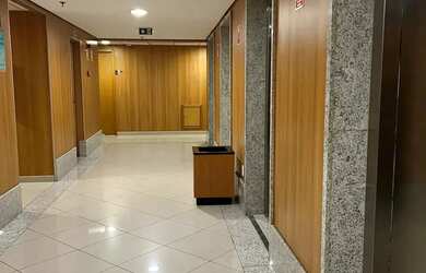 Imagem 13: Excelente Sala do Hangar Business Park, 55m², andar intermediário, piso porcelanato, boa i