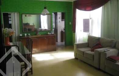 Imagem: A casa possui 3 Dormitórios, 3 Banheiros, 1 Vaga na garagem