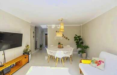 Imagem: O apartamento possui 3 Dormitórios, 3 Banheiros, 2 Vagas na