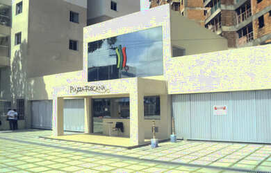 Imagem 2: Piazza Toscana. 3/4. 1 Suíte. 1 Vaga. Torre Livorno. Reve. 78