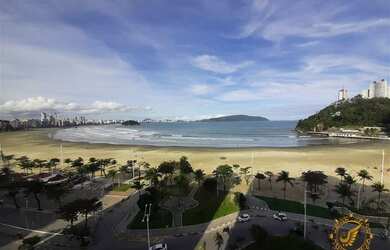 Imagem: O apartamento possui 2 Dormitórios, 3 Banheiros, 2 Vagas na