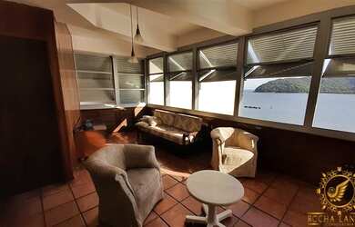 Imagem: O apartamento possui 1 Dormitório, 2 Banheiros, 2 Vagas na