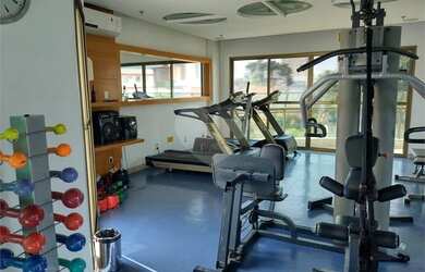 Imagem: O apartamento possui 4 Dormitórios, 1 Banheiro, 2 Vagas na