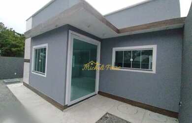 Imagem: A casa possui 2 Dormitórios, 2 Banheiros, 2 Vagas na garagem