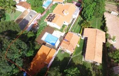 Imagem: A casa em condomínio possui 3 Dormitórios, 3 Banheiros, 2