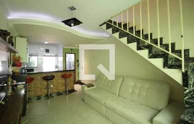 Imagem: A casa em condomínio possui 2 Dormitórios, 2 Banheiros, 1