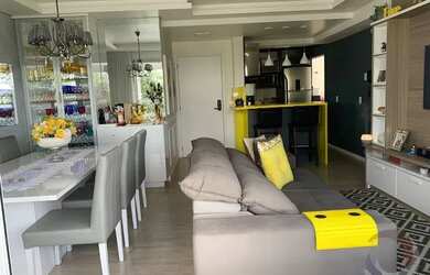 Imagem: O apartamento possui 4 Dormitórios, 2 Banheiros, 2 Vagas na