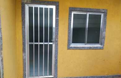 Imagem: A casa possui 1 Dormitório, 1 Banheiro, 50m² de Área e está