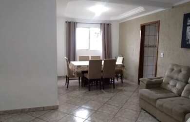 Imagem: O apartamento possui 3 Dormitórios, 1 Banheiro, 1 Vaga na garagem