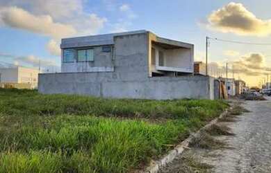 Imagem: O terreno possui 160m² de Área e está localizado em Barra