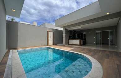 Imagem: A casa em condomínio possui 3 Dormitórios, 4 Banheiros, 3