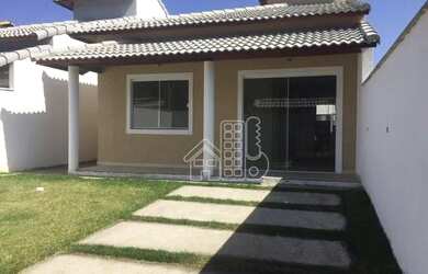 Imagem: A casa à venda possui 2 Dormitórios, 2 Banheiros, 1 Vaga na