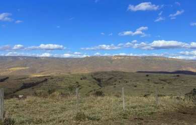 Imagem 2: Fazenda/Sítio/Chácara para venda possui 90 metros quadrados em Canabrava...