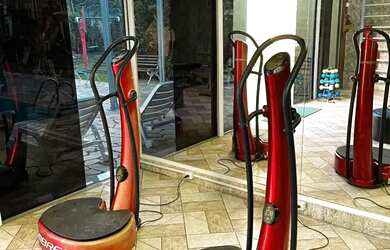 Imagem 14: Maravilhoso Condomínio à venda com 8 casas, 2.000m² por R$ 12.000.000 - Cavalheira - Vasso