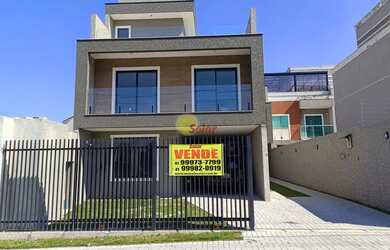 Imagem: A casa possui 3 Dormitórios, 3 Banheiros, 2 Vagas na garagem