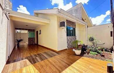 Imagem 1: Casa à venda em Maringá, Jardim Paulista III, com 3 quartos, com 101.46...