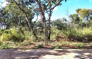 Imagem: O terreno possui 1011m² de Área e está localizado em Lagoa