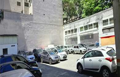 Imagem: O depósito possui 550m² de Área e está localizado em Vila