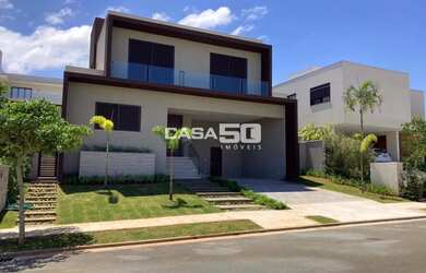 Imagem: A casa em condomínio possui 3 Dormitórios, 5 Banheiros, 4