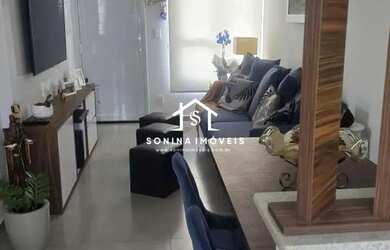 Imagem: A casa possui 2 Dormitórios, 1 Banheiro, 2 Vagas na garagem