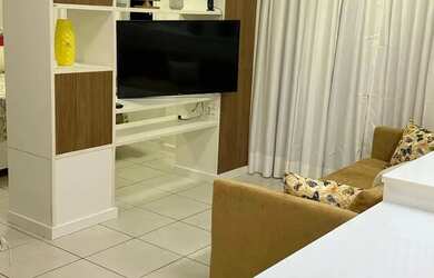 Imagem: O apartamento possui 1 Dormitório, 1 Banheiro, 1 Vaga na garagem